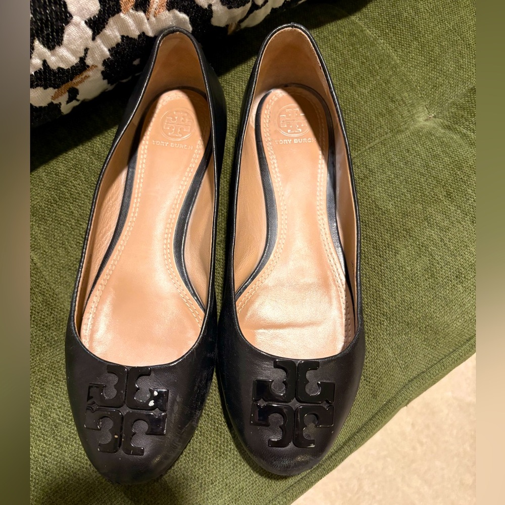 Tory Burch Black Leather Flats 8.5 M